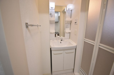 【洗面所】 | 14 Karat