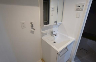 【独立洗面台】 | ミュゲ浅草 | 独立洗面台で身支度をすべて済ませてしまいましょう