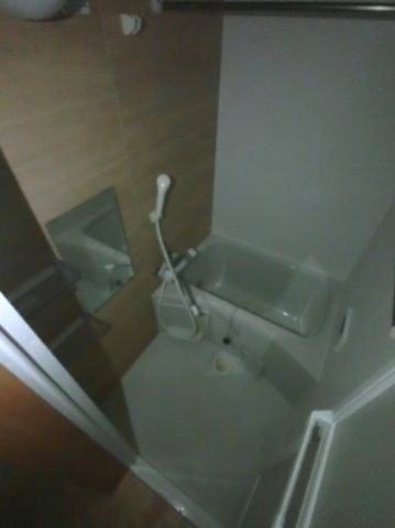 アットリラ南行徳の浴室