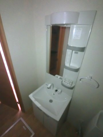 アットリラ南行徳の独立洗面台