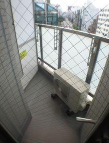 新宿ヤマトビルのバルコニー|新宿ヤマトビル