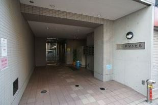 新宿ヤマトビルのエントランス|新宿ヤマトビル