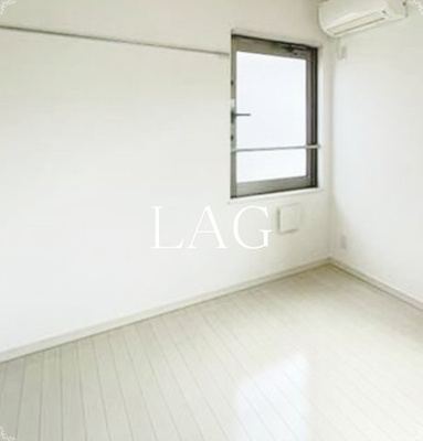 【居間・リビング】 | ソレイユ東向島 | 洋室のお部屋です。