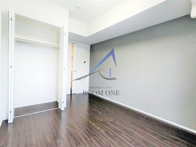 プレミアムキューブ東十条アリアの居間・リビング|洋室のお部屋です。