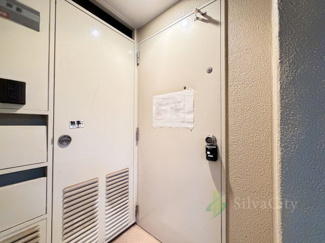 【その他共用部分】 | サンシティJ棟 | 玄関ドア
