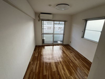 【居間・リビング】 | メゾンサンシャイン