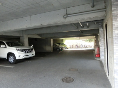 【駐車場】 | Fマンション