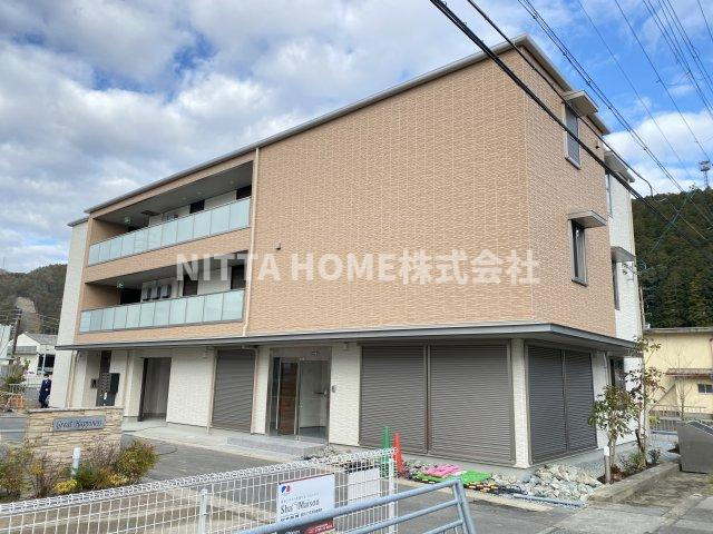 シェアハピネスの外観パース|３階建て最上階に空き予定です☆彡