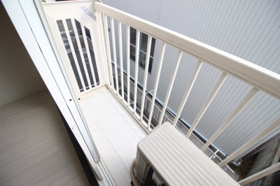 【バルコニー】 | シャンポール中川