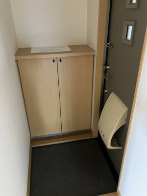 【玄関】 | ペアフィールドＡ