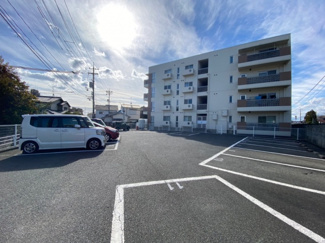 【駐車場】