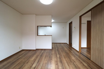 【居間・リビング】 | コンフォール翠 A棟