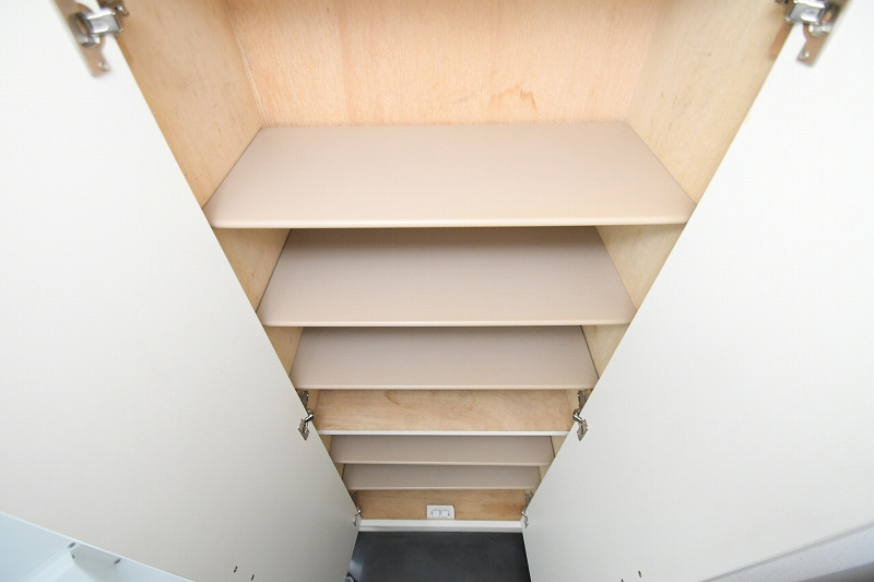 レオパレス英の収納