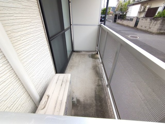 レオパレス英のバルコニー