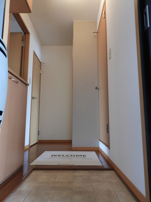 【玄関】 | リビングタウン旭川　B棟