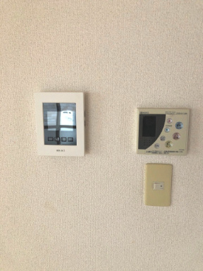 【セキュリティ】 | ワンブリッジイースト | TV付インターホン　※左右反転・イメージ