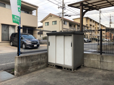 【その他共用部分】 | ワンブリッジイースト | 物置あり　※写真は別棟です