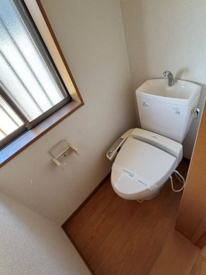 【トイレ】 | ワンブリッジイースト | 温水洗浄暖房便座