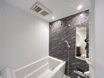 【浴室】 | LiveFlat東高円寺Ⅱ | 追い焚き機能、浴室乾燥機付きバス。