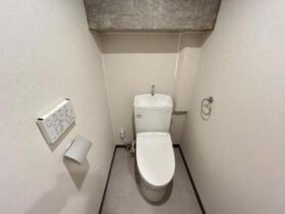 【トイレ】 | LiveFlat東高円寺Ⅱ | 温水洗浄便座。