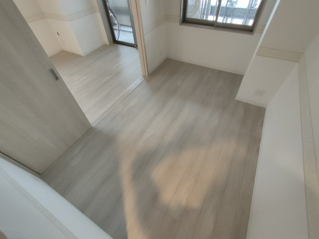 【洋室】 | グランエスポワール | 明るい洋室です