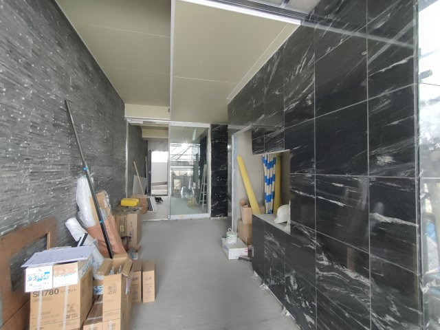 【エントランス】 | グランエスポワール | 建物の内部です