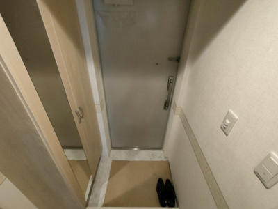 【玄関】 | グランエスポワール | 収納もある玄関です