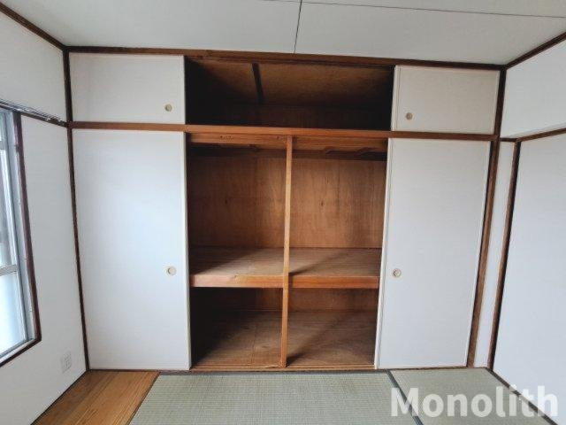 光明台26号棟の収納