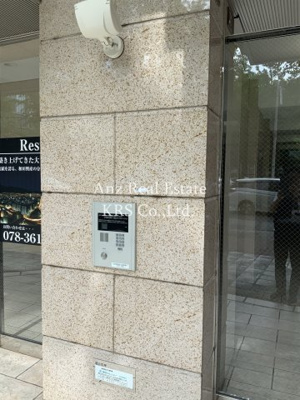 【セキュリティ】 | アリス・マナーガーデン新町 | エントランスにあるオートロック！入居者様の安全を守ります♪