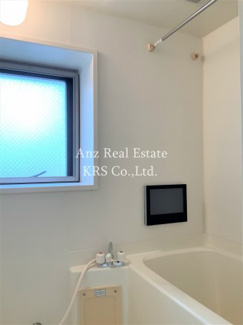【浴室】 | アリス・マナーガーデン新町 | 浴室にはテレビ、窓もあります！