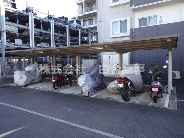 レーベンハイム若葉ブライトマークスのその他|バイク置き場