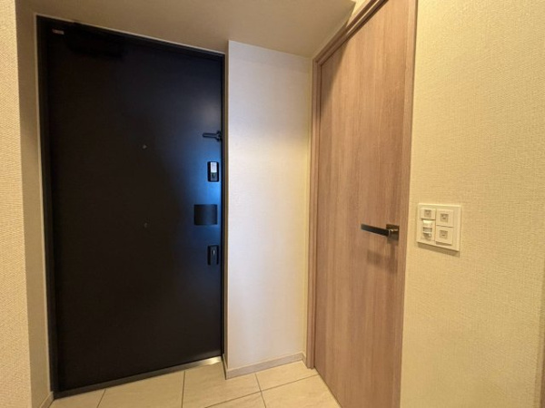 【玄関】 | 【玄関】明るく綺麗な玄関です◎