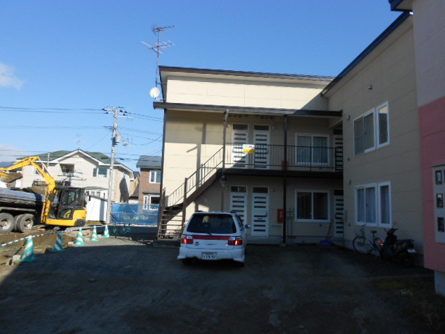 エルス文苑の駐車場