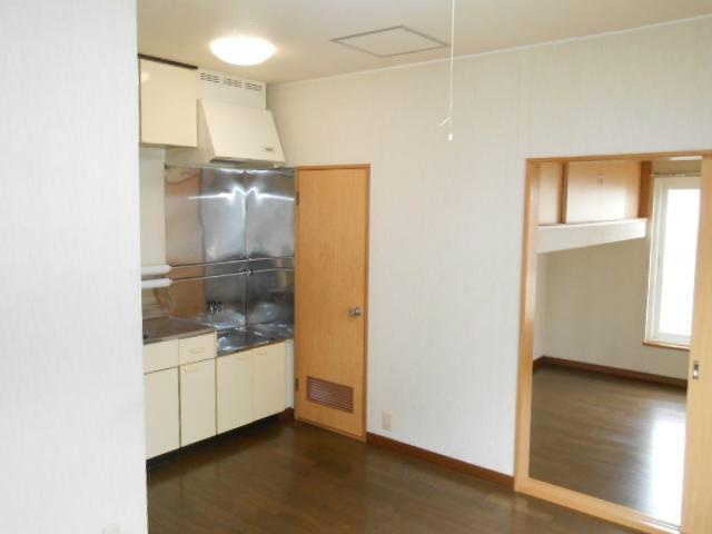 エルス文苑の居間・リビング