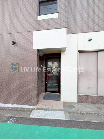 ヒバリーヒルズのエントランス