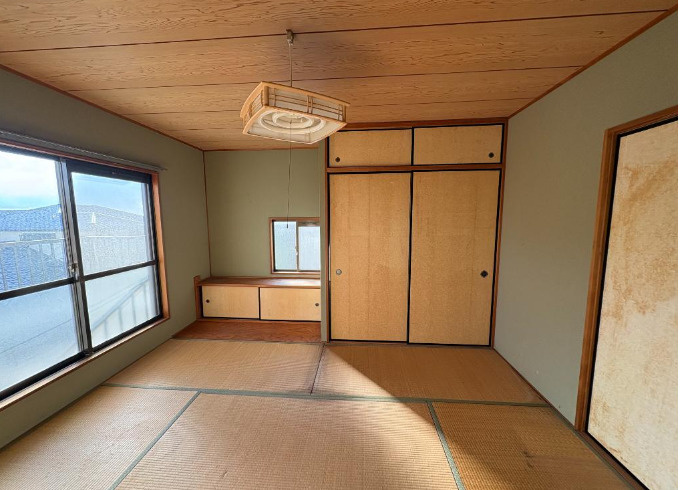 西岡本７丁目　中古戸建の和室|２階奥の和室