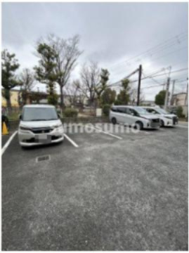 アラカサⅡの駐車場