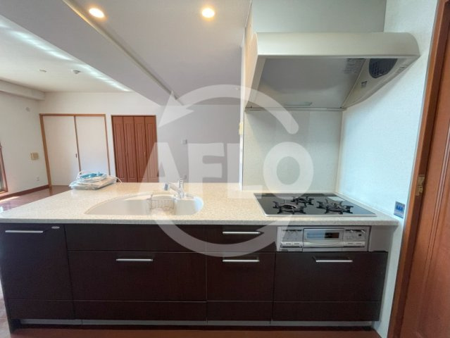 帝塚山　松寿庵　住吉小学校のキッチン|帝塚山松寿庵　キッチン