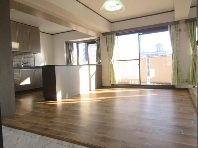 ライオンズマンション春日ガーデンの居間・リビング