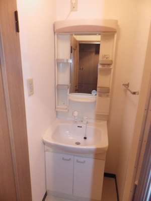 【洗面所】 | アンオゥル鵜の森 | 別室同型写真