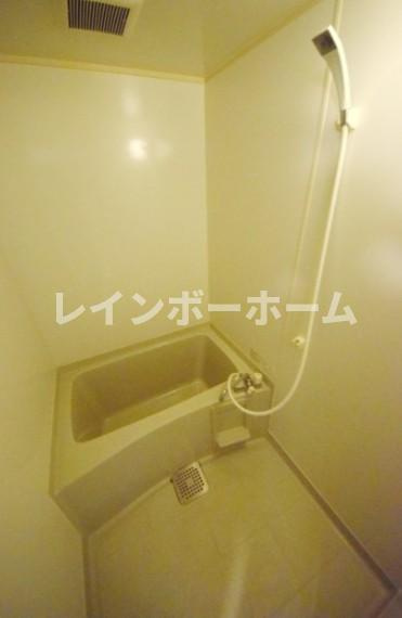 グランデ十番館の浴室|※別部屋参照写真となります。