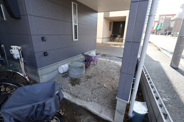 《仲介手数料無料》浦和区北浦和１丁目24-11新築一戸建てクオリティア　Mスタイルの駐車場