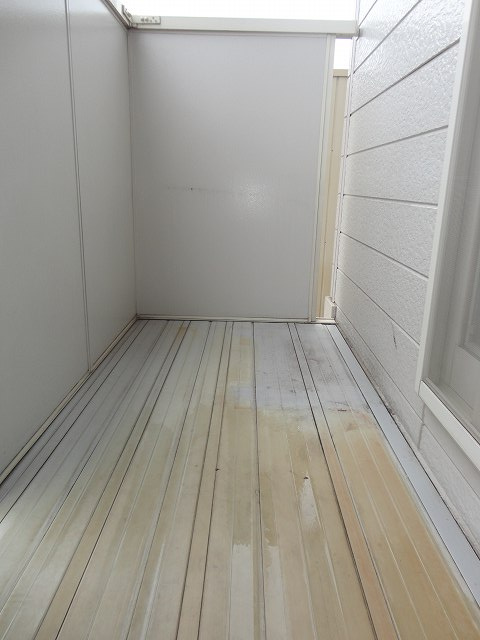 エントピア名和北Bのバルコニー