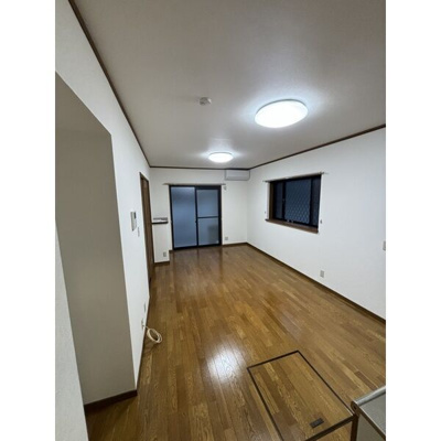 【居間・リビング】 | 森南町3丁目貸家