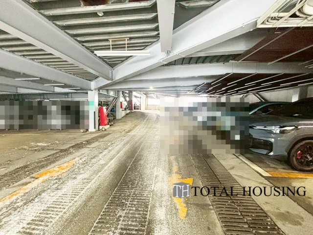 【駐車場】 | パーク・シティ大谷地Dコート | 自走式駐車場と平面駐車場です。