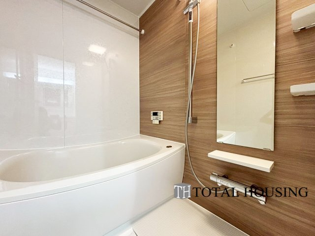 【浴室】 | パーク・シティ大谷地Dコート | アクセントパネルで落ち着きのある雰囲気を演出したバスルーム♪毎日の疲れを癒やすバスタイムをお楽しみ下さい！