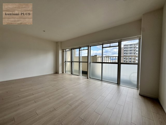 高殿コーポの居間・リビング