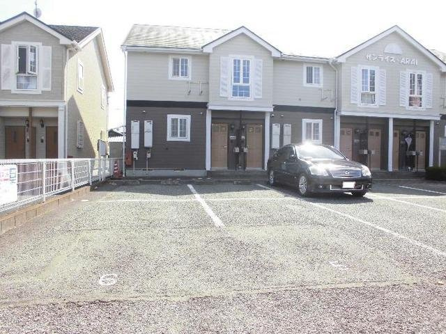 サンライズ・ＡＲＡＩの駐車場|駐車スペースもあります