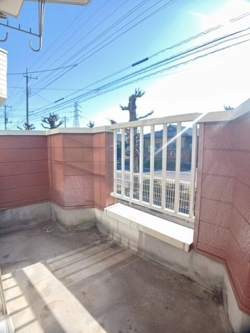 サンライズ・ＡＲＡＩのバルコニー|お洗濯にも便利なバルコニー付き