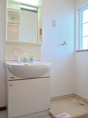 サンライズ・ＡＲＡＩの洗面所|使いやすい洗面所です